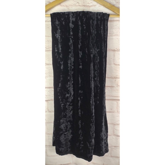 The Unbranded Brand Other - 3 Yards Crushed Velvet Fabric Black 60" Wide Stretch Costume Halloween Witch